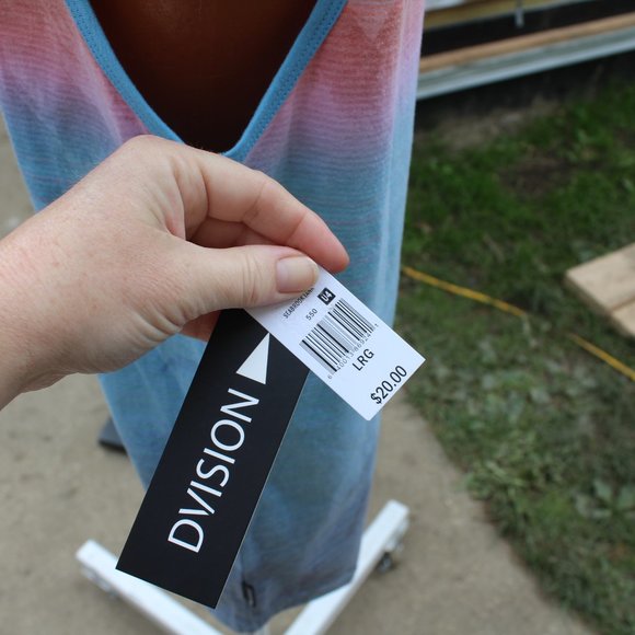 DVision brand Men's Seabrook Tank Top - Size Large - Picture 8 of 11